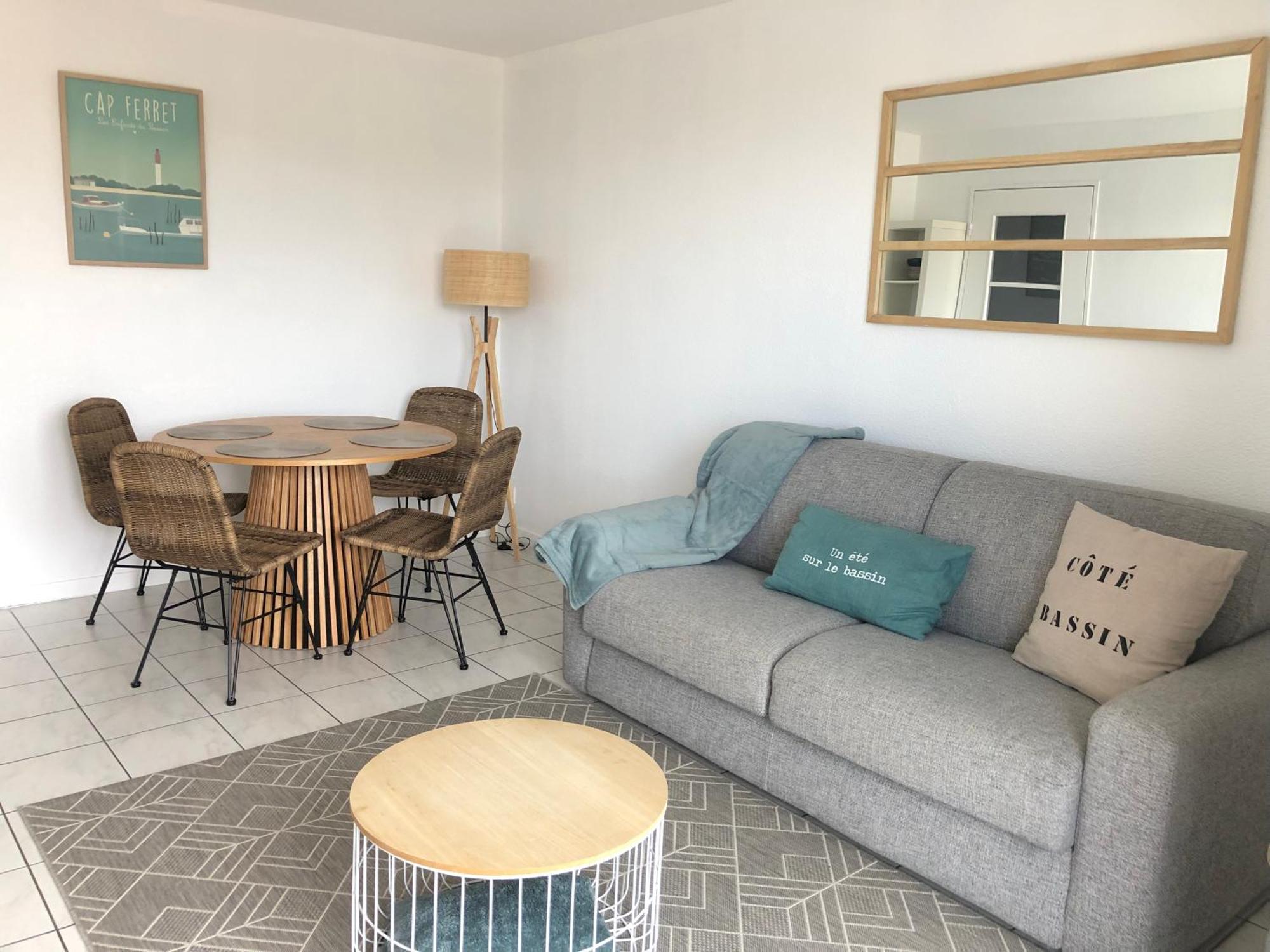 Cote Bassin Apartment
